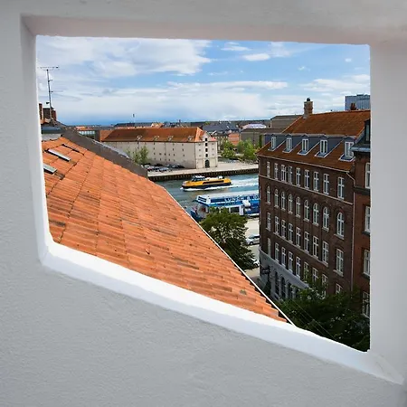 Maritime Hotel