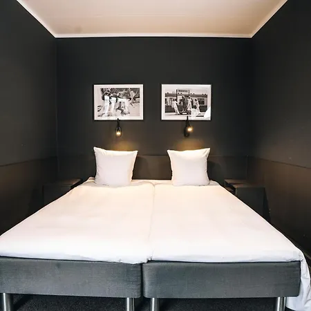 Maritime Hotel
